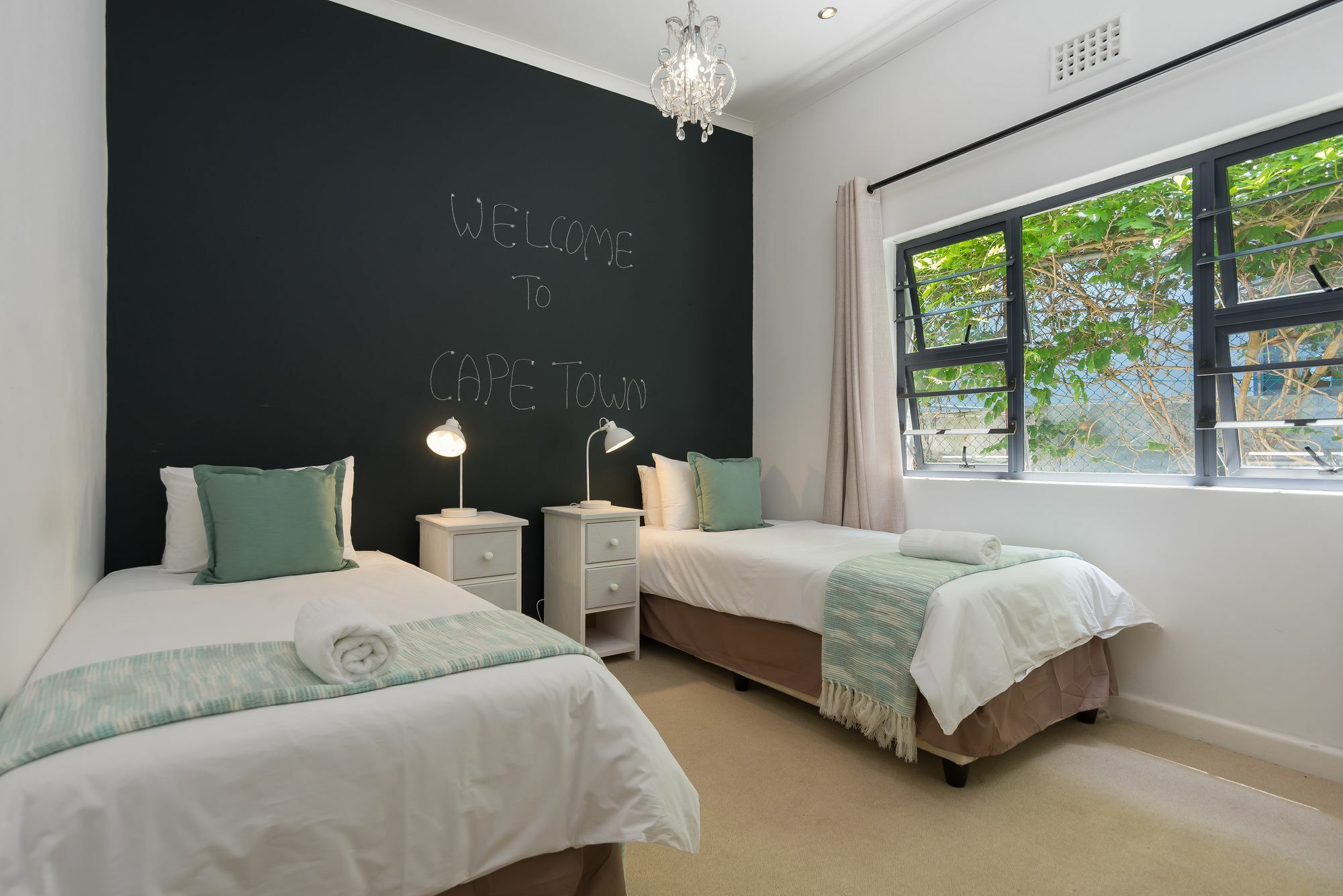 Apartment Road 14 *